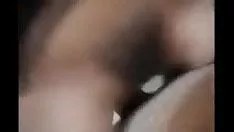 Abspielen Angenehmer Milf-Porno-Prozess mit ozeanischem Abysspharynx-Squanderjob