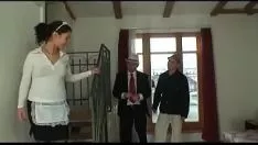 Oynat duygusal hizmetçi
