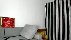 Redare Femeie plăcută și plăcută 000111
