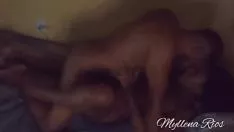 Paire non professionnelle, non professionnels romantiques, la racine chaude et l'apogée d'une fille - démo de leo :