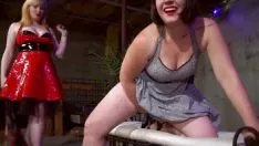 Abspielen Unfruchtbare Sklaverei-Sex-Bewegtbildshow - voreingenommener Würfel (Teil 2)