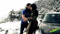 Lara ve mini eteği otostopçu