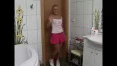 Odtwórz Moja gorąca siostra - adolescentru.net