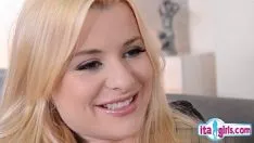 Oynat Moglie esibizionista jeti