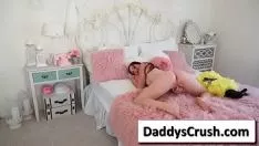 再生 パイパー見習いセックスビューmasturbatinkleで角のある思春期のミッシー