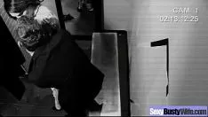 Oynat Büyük kavun asma göğüsleri evli kadın televizyon kamerası vid-12'de sevişiyor