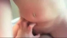 Abspielen Hotcams69.net - Dieses Missy wird bis auf Sex flachgelegt