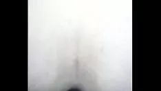 जेन ने इसे पीछे से उठाया