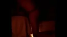 "scommetto che il vicino con cui ho scopato può sentirmi."