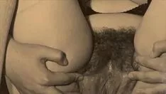 Riproduci Il divertimento della lanterna notturna presenta "i peccati delle nostre nonne" dal mio enigma vivente, gli squittii sexy di un gentiluomo del lato vittoriano