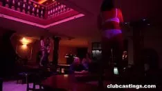 Zaftig 女人味让俱乐部神经紧张